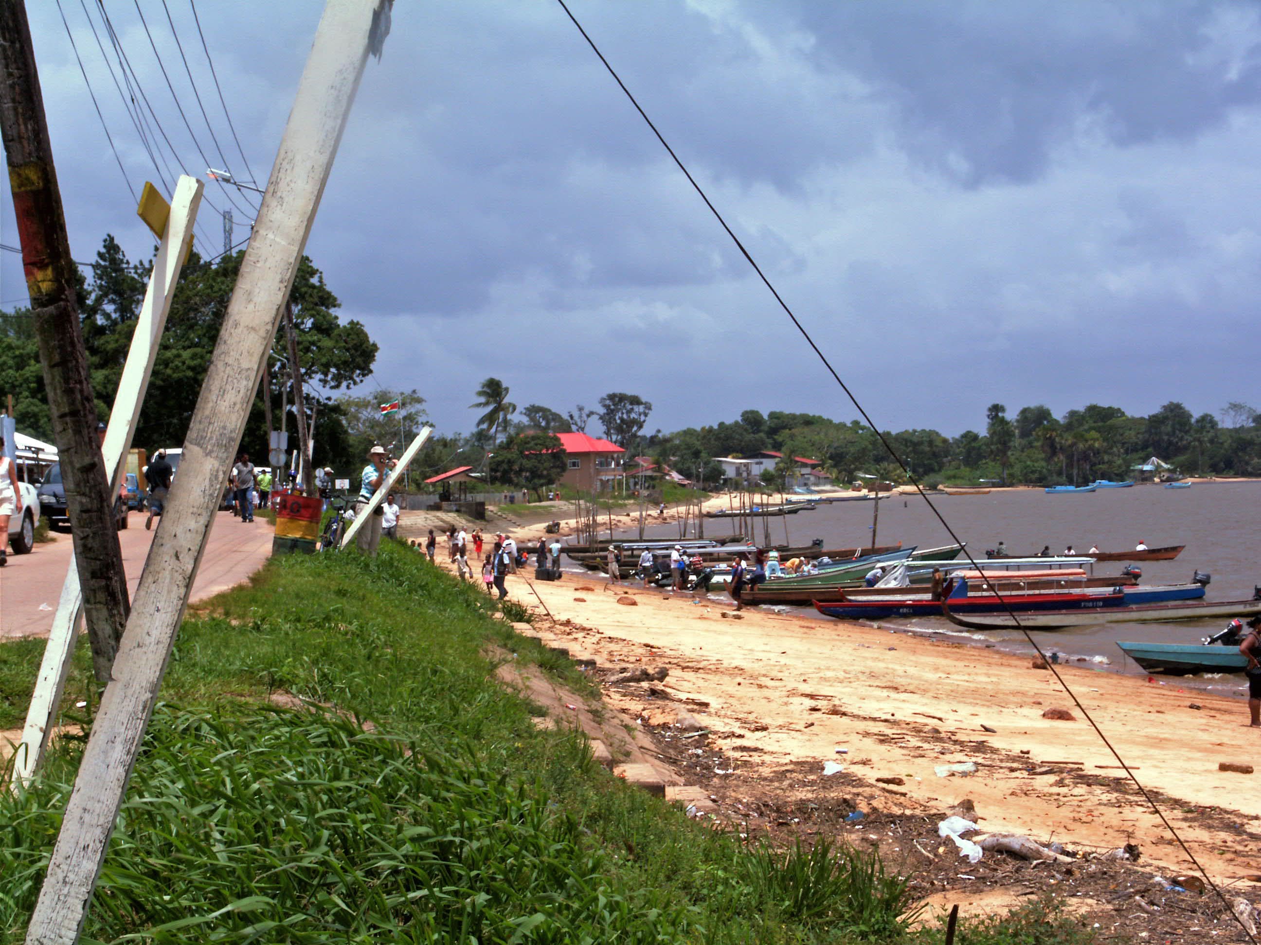 Cross to French Guiana from Albina